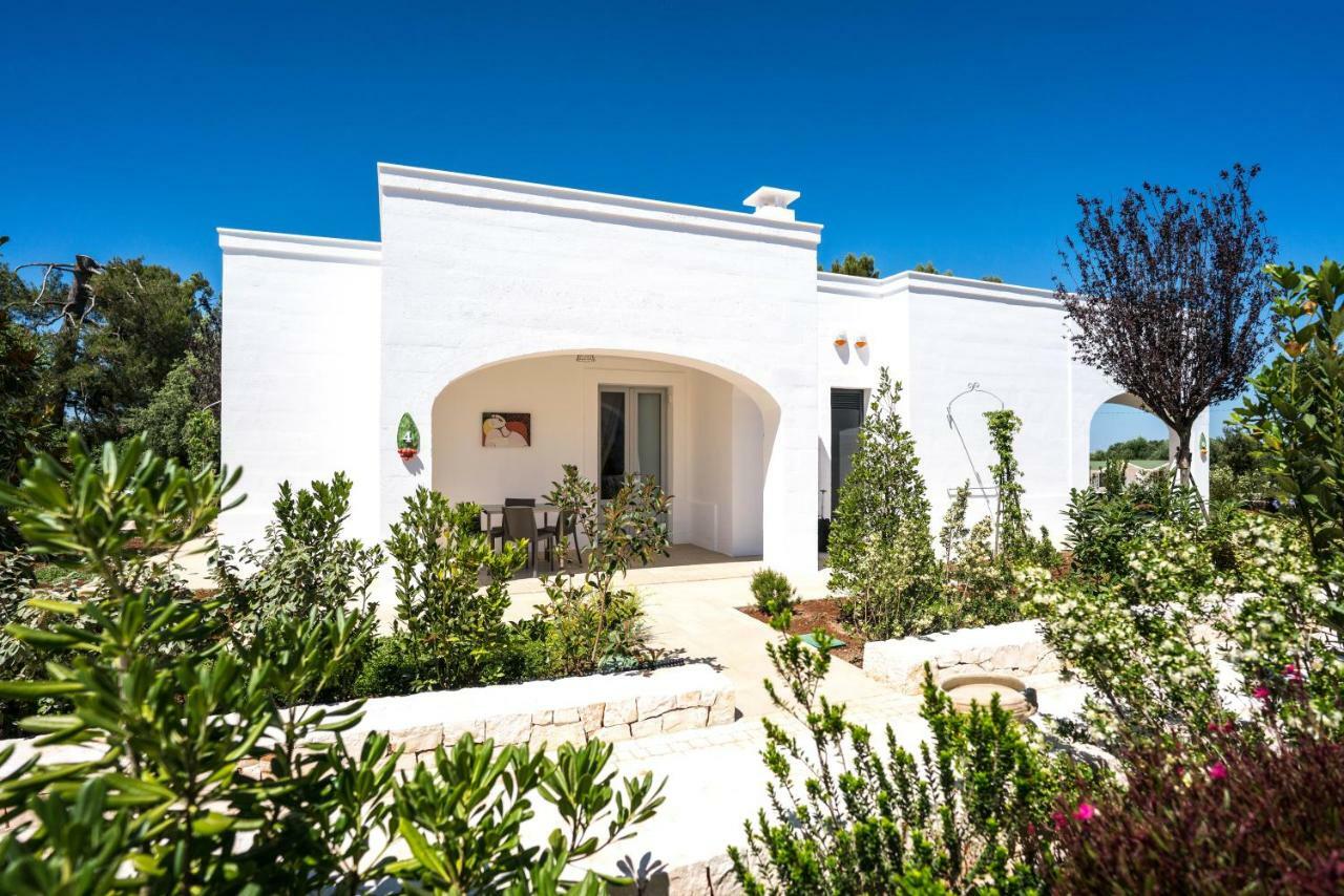 Borgo Cozzana Bed & Breakfast Monopoli Exterior photo