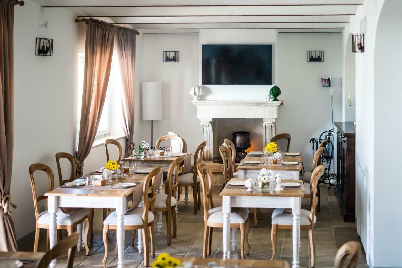 Borgo Cozzana Bed & Breakfast Monopoli Exterior photo